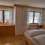 Zum Eichhof فندق